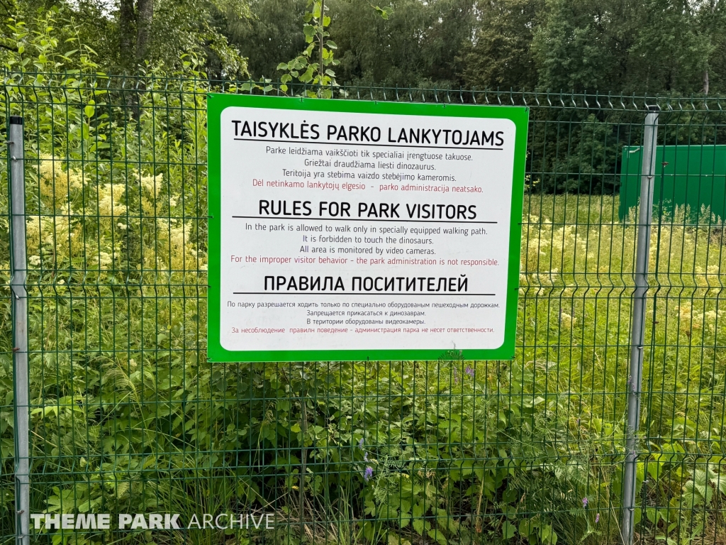 Dinozaurų Parkas at Raubonių Parkas