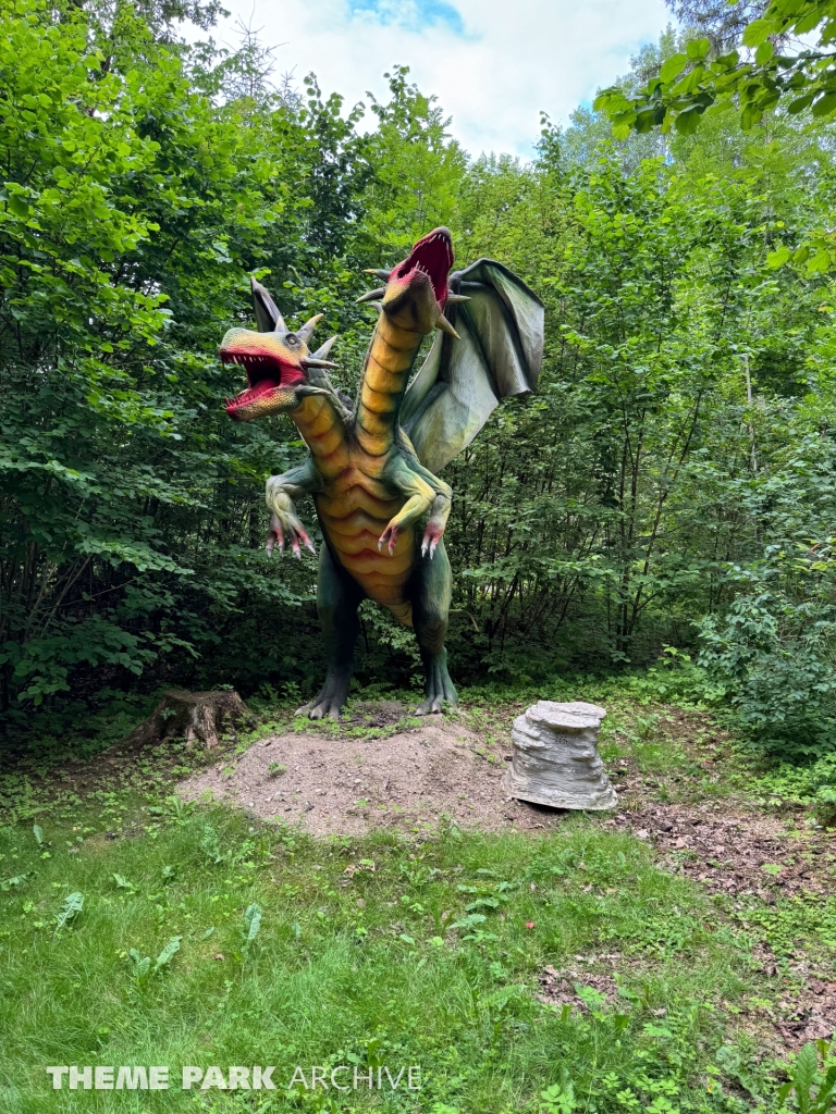 Dinozaurų Parkas at Raubonių Parkas