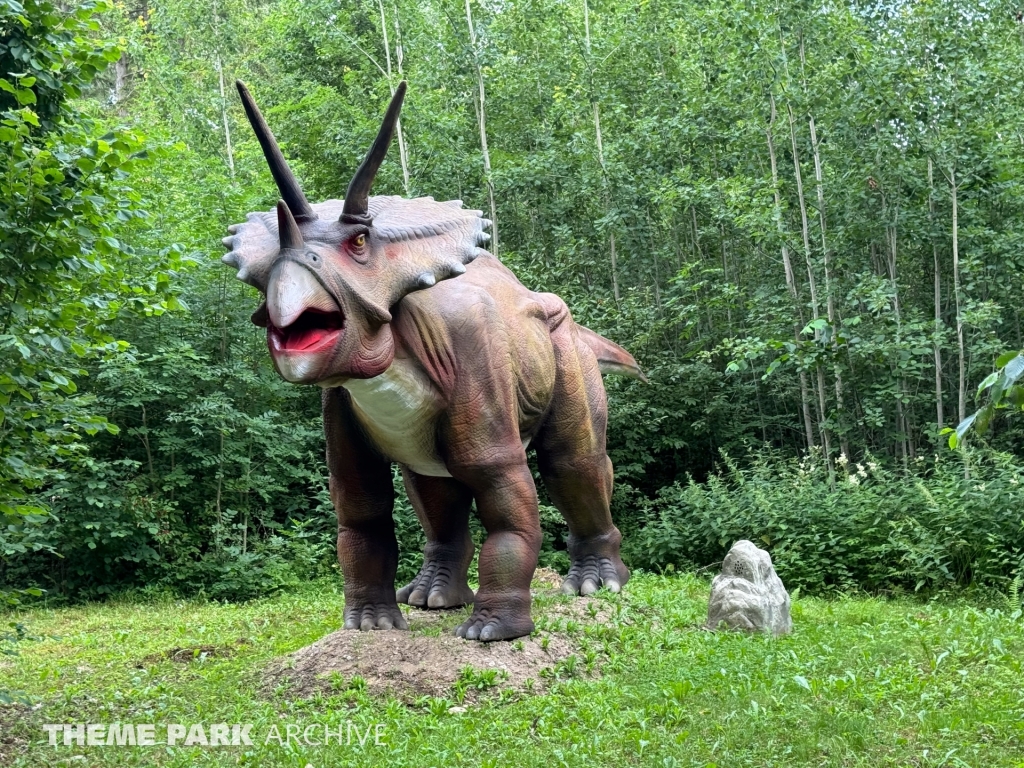 Dinozaurų Parkas at Raubonių Parkas