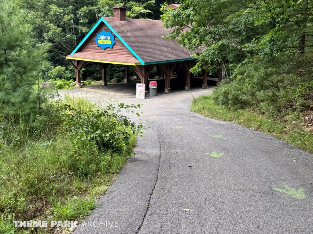 Dino Roar Valley at Lake George Expedition Park