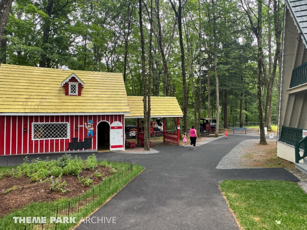 Train Ride at Lake George Expedition Park