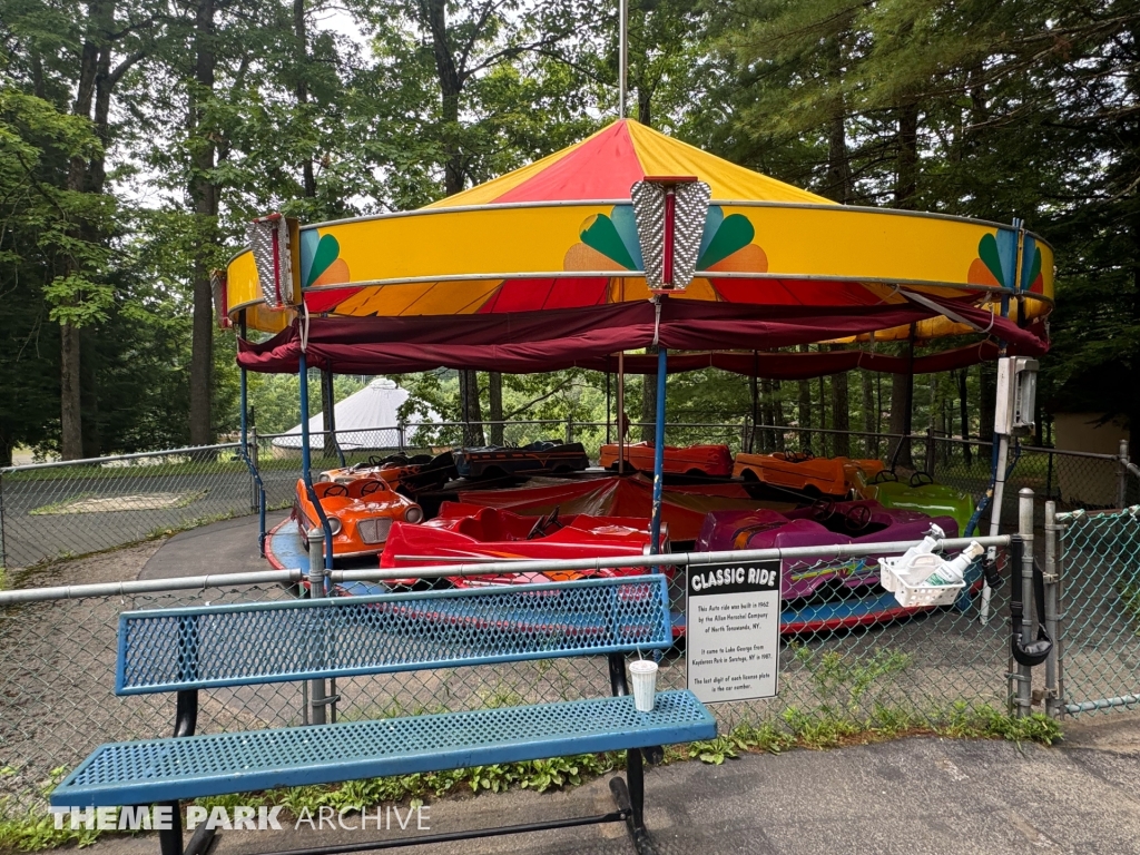 Cars at Lake George Expedition Park