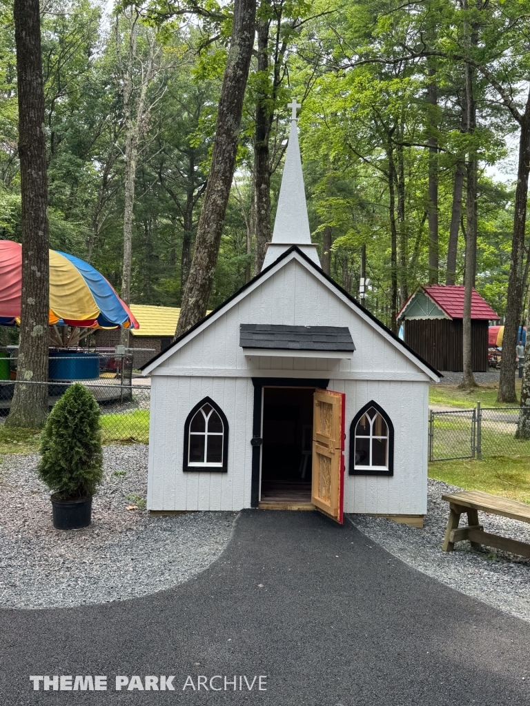 Caldwell Creek Village at Lake George Expedition Park