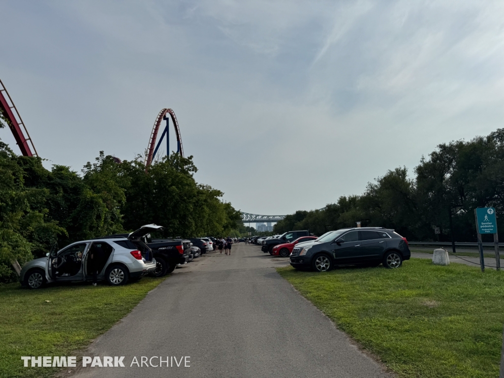 Parking at La Ronde