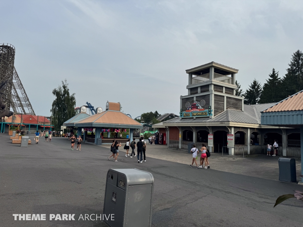 Autos Tamponneuses at La Ronde