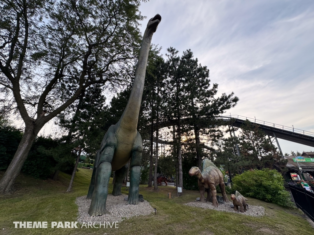 Dino Parc at La Ronde