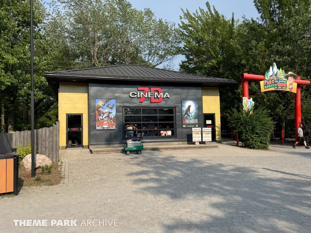 7D Movie Theater at Zoo de Granby