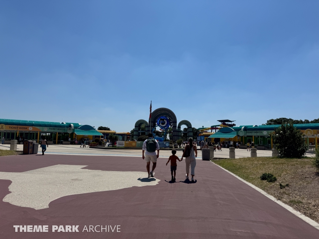 Entrance at SeaWorld San Antonio