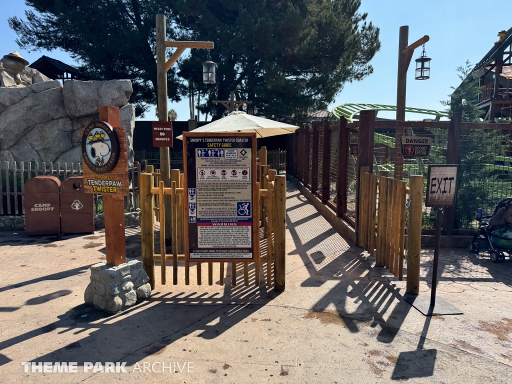 Snoopy's Tenderpaw Twister Coaster at Knott's Berry Farm