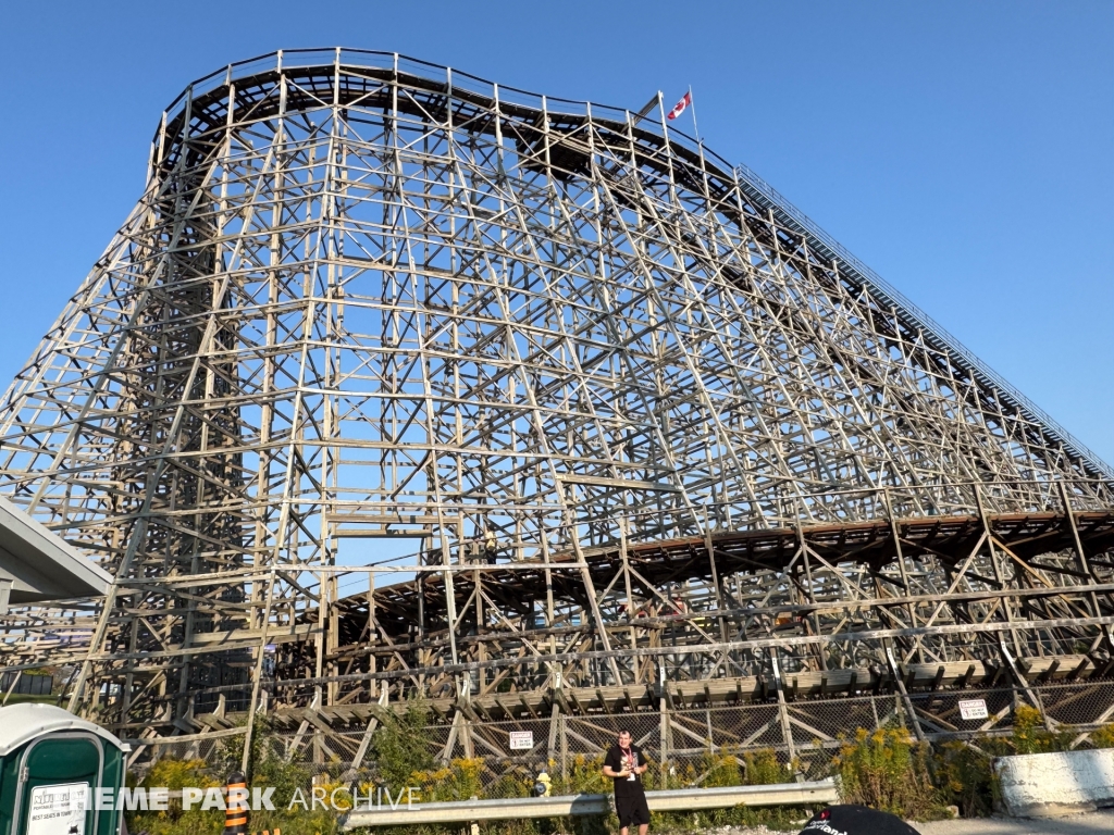 Mighty Canadian Minebuster at Canada's Wonderland