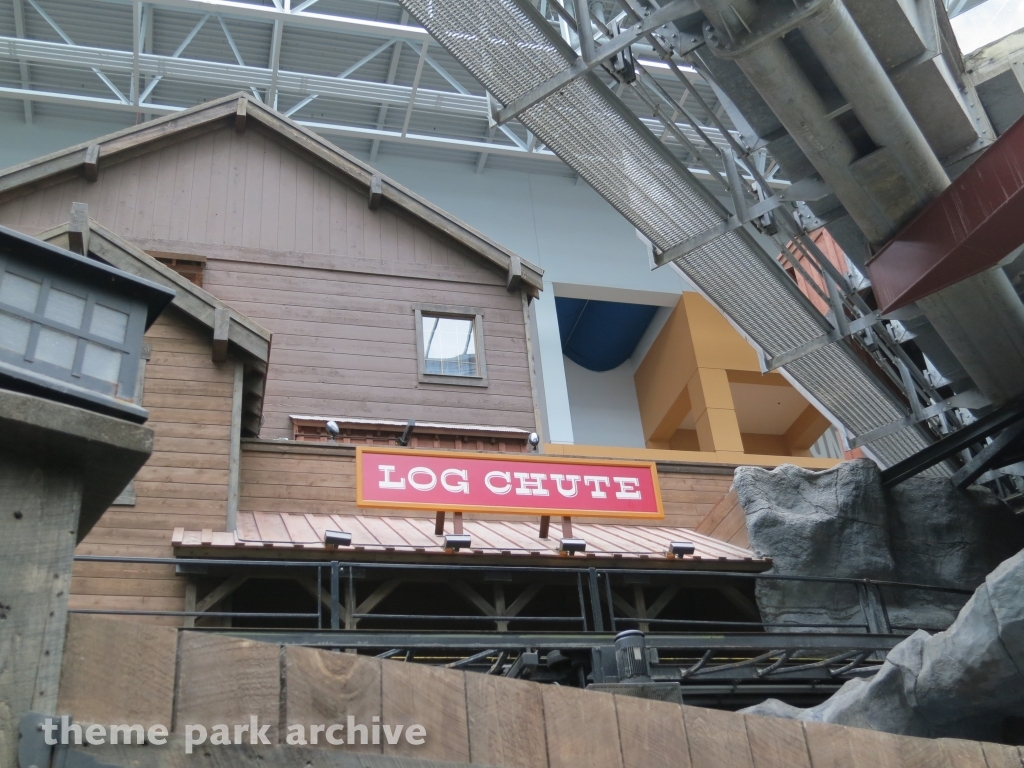 Paul Bunyan's Log Chute at Nickelodeon Universe at Mall of America