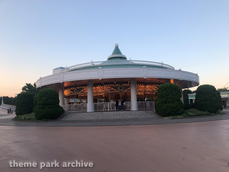 Merry Go Round at Yokohama Hakkeijima Sea Paradise