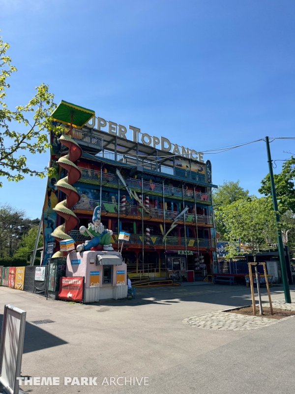 Super Top Dance at Wiener Prater