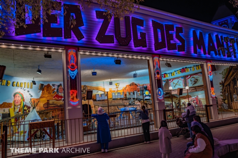 Zug des Manitu at Wiener Prater