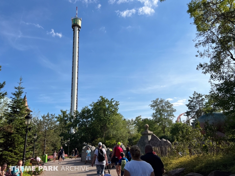 Free Fall Tower at Holiday Park