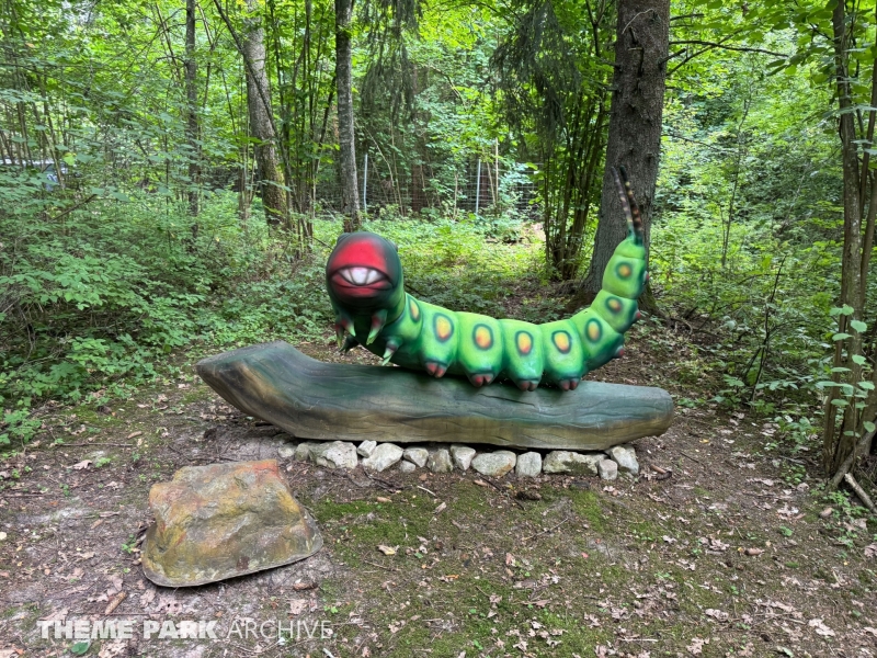 Dinozaurų Parkas at Raubonių Parkas