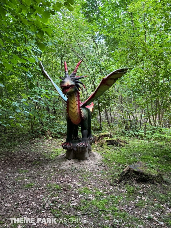 Dinozaurų Parkas at Raubonių Parkas