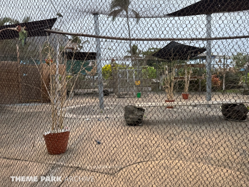 Hale Manu Bird Aviary at Sea Life Park Hawaii