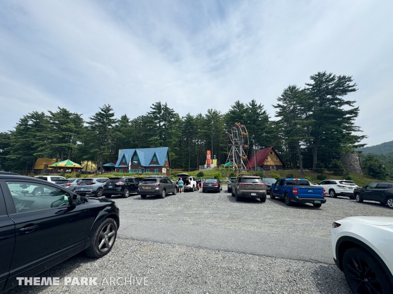 Parking at Lake George Expedition Park