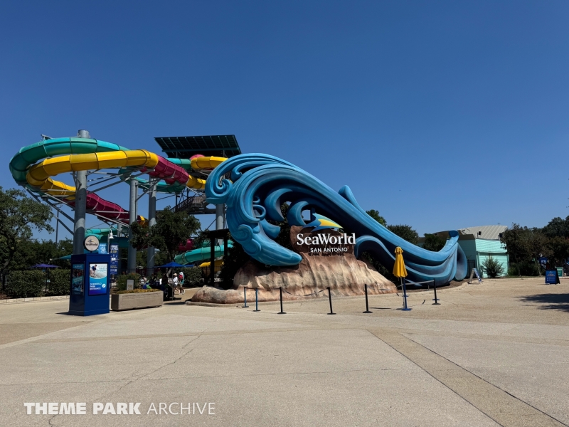 Entrance at SeaWorld San Antonio