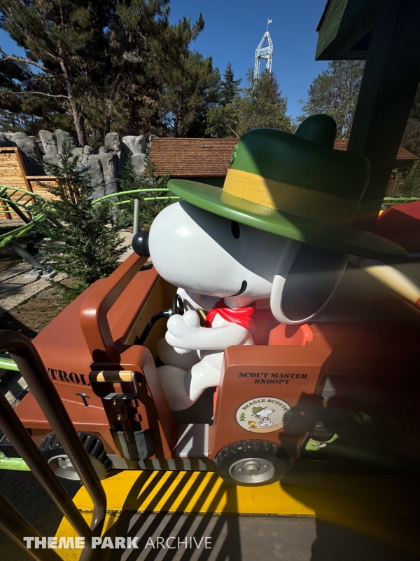 Snoopy's Tenderpaw Twister Coaster at Knott's Berry Farm