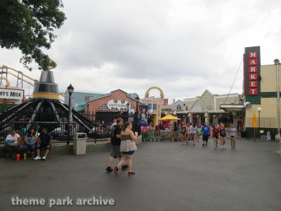 Six Flags Over Texas