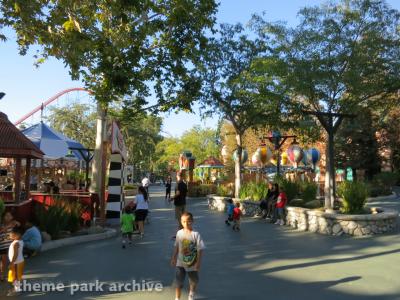 Six Flags Magic Mountain